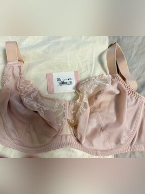 Gorsenia Isla Balconette Bra Beige 32H US/32K Uk